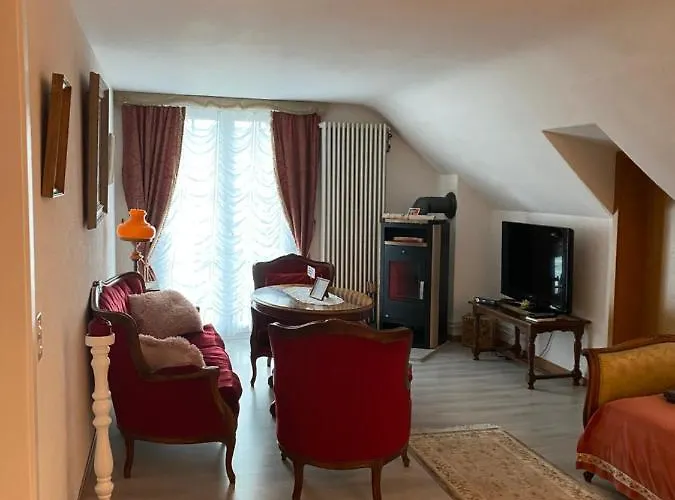 Dream In Near Forest Quarto em Acomodações Particulares